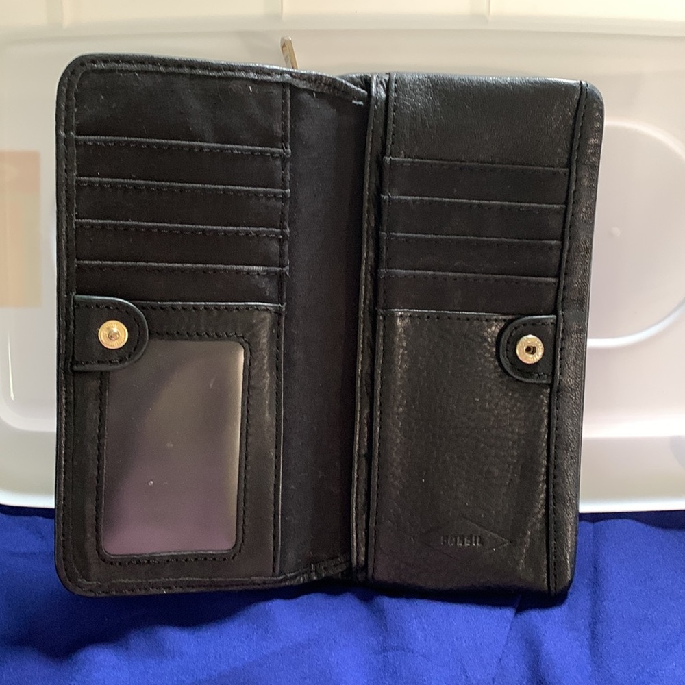 Fossil Wallet - Picture 2 of 5